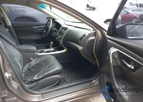 2013 Nissan Altima 2.5 S z USA, uszkodzony, nr VIN 1N4AL3AP4DC229185